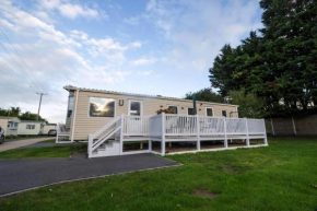 8 Berth Caravan At Orchards Haven In Clacton-On-Sea, Essex Ref 15007O